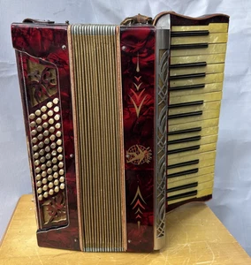 Pieza de coleccionista: Acordeón antiguo "Fuerte" #118 - Imagen 1 de 9