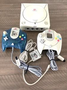 ☀️ SEGA Dreamcast Game Console Complete w/ 2 Controllers & Cables TESTED - Picture 1 of 4