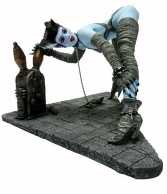 Monsters In Motion Bride Of Frankenstein Resin Model Kit! "ZAPPED" - Image 1 of 4