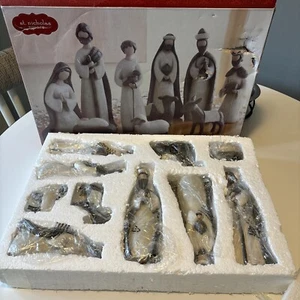 St Nicholas Square Christmas Nativity Scene 10 Pc Set - Picture 1 of 24