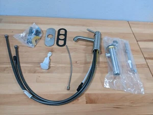 Delta 559LF-SSMPU Trínsic Grifo de baño de 1 manija con drenaje de acero inoxidable - Imagen 1 de 10