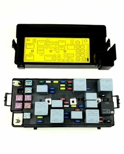 Original Chevrolet GM Fuse Box Chevrolet Epica, Evanda (V200) - 96340683 - Picture 1 of 8