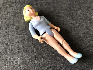 FISHER PRICE Loving Family Dream Dollhouse MOM WOMAN Mother Blonde W/ Pink Scarf - Picture 1 of 5