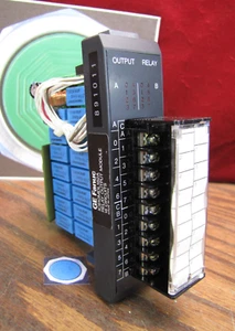 GE Fanuc IC610MDL182A Series One PLC Relay Output Module 16 Circuits - Picture 1 of 4