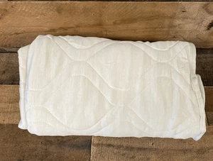 Berkshire Blanket & Home Co. Polartec Cool Touch Crema Nuevo Sin Etiquetas - Imagen 1 de 7