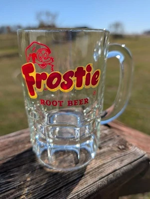 Винтажная оригинальная кружка «Frostie Root Beer» из тяжелого стекла высотой 5,5 дюйма диаметром 3,25 дюйма - Изображение 1 из 4