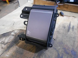 Jaguar XF Armaturenbrett Lüftung. RH Innenmitte. 2008-2015. - Bild 1 von 2