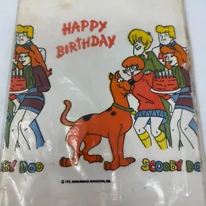 Tovaglia Copritavolo Buon Compleanno Scooby-Doo Vintage 54" X 104" Contempo 1972 - Foto 1 di 5