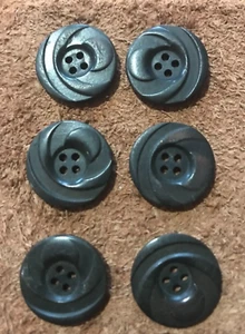 6 x Black with Raised Design Vintage Bakelite Buttons 18mm (#267) Free Postage - Picture 1 of 2