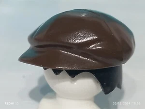 PLAYMOBIL SOMBRERO GORRO GORRA MARRON OSCURO CITY LIFE CABEZA TITIRITERO - Bild 1 von 1