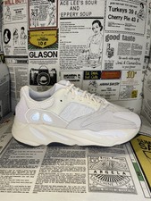 yeezy boost 700 analog white