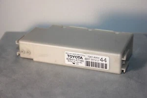 2015-17 Toyota Prius Lexus CT200H relay 82641-47160 integration module 44 - Picture 1 of 8