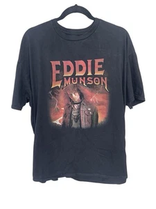 T-shirt Stranger Things nuova per adulti - Eddie Munson arancione eccitazione - Foto 1 di 5