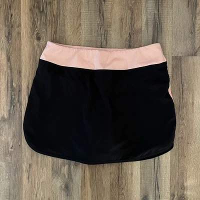 Pantalón corto de tenis Lucy Active negro melocotón talla mediana Foto 1 de 4