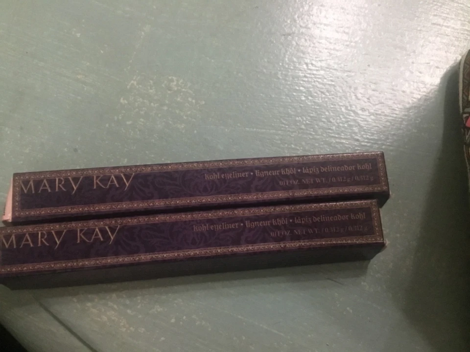 Delineador de ojos Mary Kay Kohl "Mulberry Forest" #065253 Juego de 2 nuevos en caja Foto 1 de 1