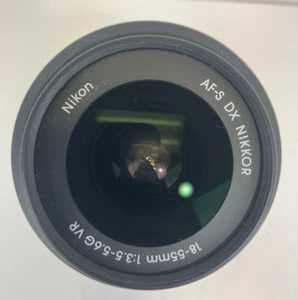 Nikon AF-S DX  Nikkor 18-55mm 1:3.5-5.6G VR Lens - NICE - Picture 1 of 9