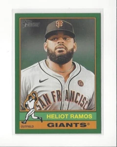 2025 Topps Heritage "GREEN Border" Heliot Ramos #32 - Picture 1 of 1