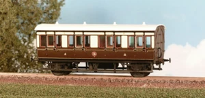 Parkside Models PC612 GWR 4 Wheel, Composite Coach Plastic Kit OO Gauge - Picture 1 of 1