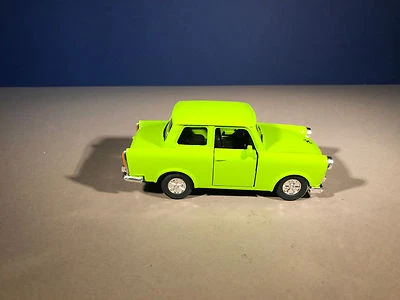 Uranium: Modellauto 1:43  Trabi - Auto des Jahres 1989, grün - Länge 12 cm - Bild 1 von 4
