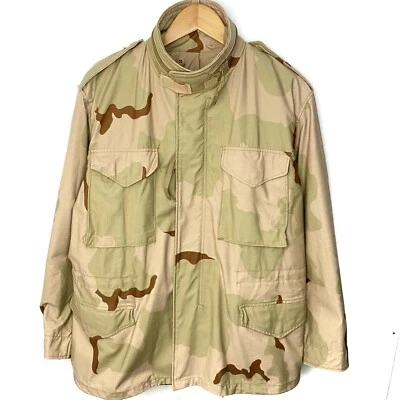Chaqueta de Campo M-1965 M65 Ejército de Estados Unidos 1999 De Colección Desierto Camuflaje Dorado MFG Mediana Reg Foto 1 de 4