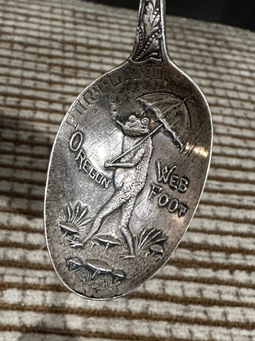 ANTIQUE P & B STERLING SILVER SOUVENIR SPOON PORTLAND OREGON WEB FOOT FROG Cover