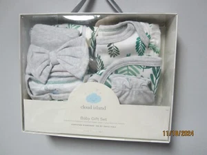 Cloud Island Baby Geschenkset 5-teilig grün/grau Größe Neugeborene - Bild 1 von 2