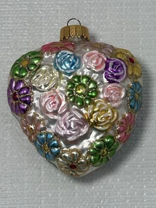 Ornamento Cuore Vintage Rosa Margherite Spumante Albero di Natale San Valentino  - Foto 1 di 11