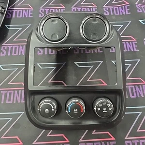 2010-2017 JEEP PATRIOT AC HEATER CONTROL SWITCH WITH RADIO BEZEL OEM ASSEMBLY - Picture 1 of 4
