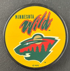 VTG Minnesota Wild Hockey Team Logo Puck NHL Puck World Official Souvenir NICE! - Picture 1 of 2