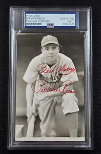 PEE WEE REESE Signed Real Photo Postcard-HOF-BROOKLYN DODGERS-PSA - Picture 1 of 4