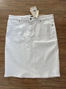 NUEVO CON ETIQUETAS NYDJ Lift/Tuck Optic Blanco 5 Bolsillos Elastizado Denim Falda Lápiz 8 $89 - Imagen 1 de 7