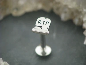 Piercing TRAGUS Labretstecker RIP Rest in Peace Ohrstecker Lippe Wange Helix - Picture 1 of 2