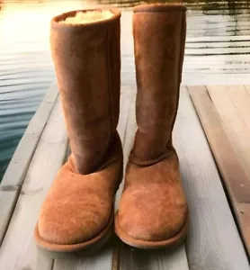 UGG Damen Stiefel Größe 6 klassisch braun S/N 5815 Lammfell, Lammfell. schön - Bild 1 von 7