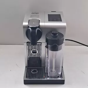 Macchina da caffè DeLonghi EN750.MB Lattissima Pro Nespresso - Foto 1 di 15