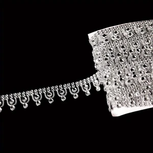 Ruban de coupe plastique 9M couronne strass creux embellissement vêtements couture - Photo 1/12