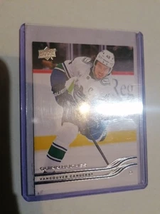 Trading Card NHL Saison 2025 /26 UD Series 1 QUINN HUGHES VANCOUVER CANUCKS  - Bild 1 von 2