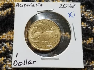 Australia 1 Dollar 2023 Almost Uncirculated - Mob of Kangaroos - xi - Picture 1 of 2