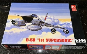 Hobby Craft B-58 HC1260 1/144 Airplane Aircraft Model Kit W/extras 1260 - Picture 1 of 21