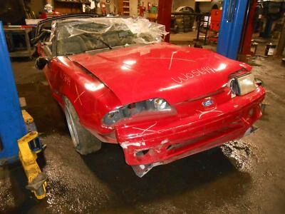 Used Front Suspension Strut fits: 1993 Ford Mustang Front 8 cylinder Front Grade Foto 1 de 4