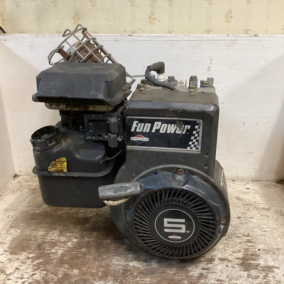 5HP Briggs and Stratton Engine Fun Power For Minibike or Go Kart - Image 1 of 4