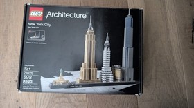 LEGO ARCHITECTURE: New York City (21028) WITH ORIGINAL BOX AND INSTRUCTIONS