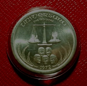 1972 Universaro World Trade Round-M & B Mining 1 Troy oz..999 Fine Silver - Picture 1 of 4