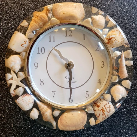 VTG Sands Of Time Lucite Wall Clock•Seashells•Nautical•Beach•READ• Cover