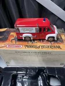 Matchbox Models of Yesteryear Fire Engine Series YFE16 1948 Dodge Fire Van B620 - Picture 1 of 7