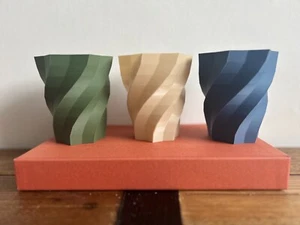 Vase - Pot - 3D Printed - Swirl Vase Pot - Ornamental Vase Pot Decorative - Picture 1 of 8