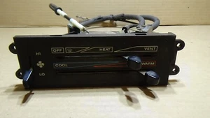 1987-1995 Jeep Wrangler YJ Climate Temperature Heater Control 55036371 - Picture 1 of 10
