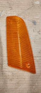 BMW E21 FRONT LEFT SIDE FRONT TURN SIGNAL BRAND NEW - Picture 1 of 3