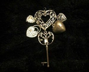 Vintage Gold/Silver Tone Filigree Heart w/Key, Heart Charms Pendant - Picture 1 of 5