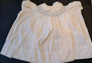 Vestido de bebé vintage bordado de algodón blanco ajustado Polly Flinders 9 meses - Imagen 1 de 4