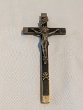 Vintage Beautiful Dark Wood Cross Crucifix Wall Hanging With Skull